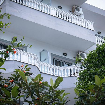 Hotel Fron Sarandë Exterior foto