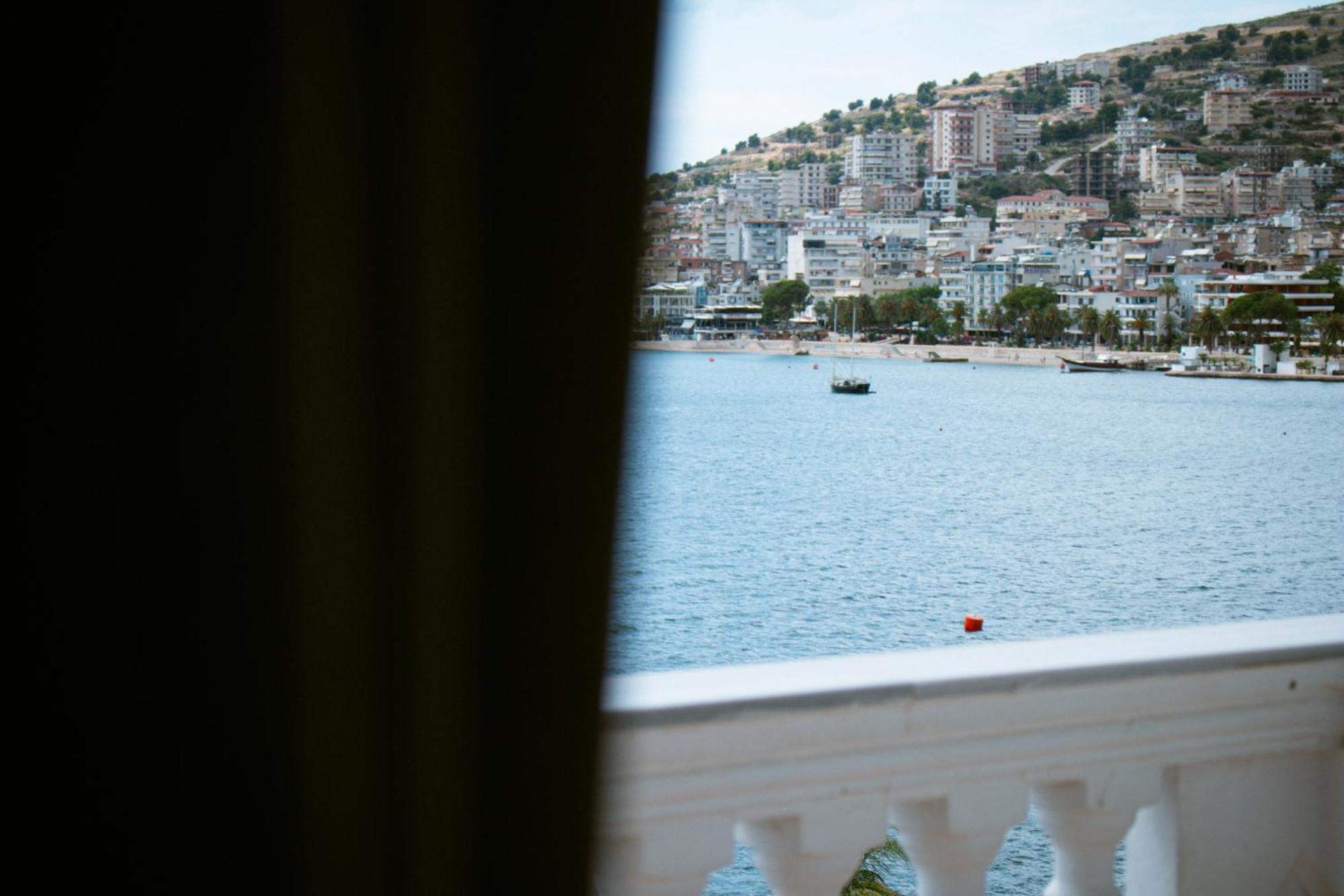 Hotel Fron Sarandë Exterior foto